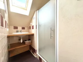 Renovated 2-Bedroom Apartment in Fortified City Center, Briançon - Image 2
