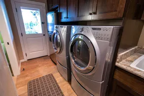 Hidden, Lush Treasure Close to Everything...Your Own Private Resort! - Image 2