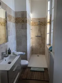 Grande villa italienne avec son parc, sa piscine et son tennis - Image 3