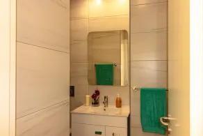 Inviting 2-Bed Apartment in Armação de Pêra - Image 2