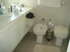Haus mit 4 Suiten in einer geschlossenen Wohnanlage zu Fuß in den Sand - Guaratuba - Image 3