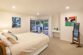 Ocean Pines: beachside family favourite in quiet leafy street - Image 5