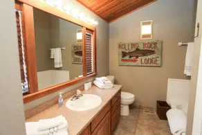 Beautiful property, spectacular view. House + guest house, close to Yellowstone. - Image 2