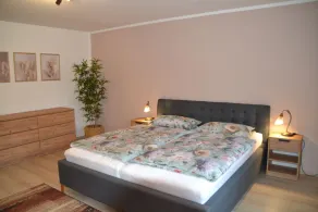 Charmante Ferienwohnung mit Zwei Schlafzimmern und Wintergarten - Image 4