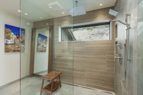 Luxury Home with Great Views, Decks, Hot Tub, AC - 15 Min to Downtown Durango - Image 4