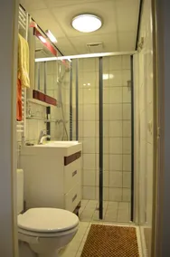 Stilfuld lejlighed med have i et tidligere bondegård i De Waal - Image 3