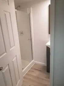 Private room with private bathroom in a Quiet neighborhood - Image 4