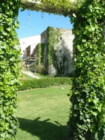 T2 45M² 4 COUCHAGES LES RESTANQUES DE ST TROPEZ 83 TERRASSE VUE MER  CLIM + WIFI - Image 4