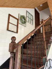Chateau on 40 acres with private lake, close to Blue Springs Ranch - Image 2