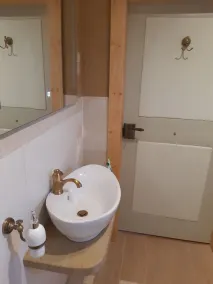 Unique apartment in Chalet Bösleben, a fully ecologically renovated monument - Image 4