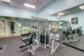 Fun Getaway Near the Beach W/ Shared Pool, Fast WiFi, Private Patio & Central AC - Image 4