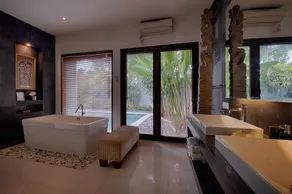 Romantic Gateway Private Villa close to Echo Beach Canggu - Image 5
