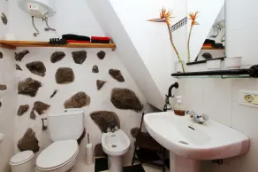 Studio décoré avec goût avec terrasse et vue panoramique - Image 3