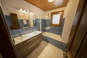 LOCATION DANS BELLE BATISSE SAVOYARDE - Image 4