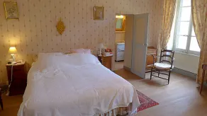 Maison avec piscine, en plein cœur du village de Rochegude - Image 3