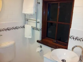 Elouera Garden Cottage - Image 4