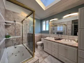 Retreat style private pool home in Mission Viejo - Image 4