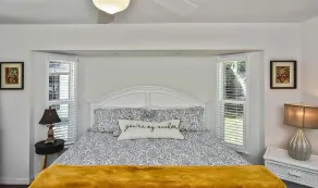 Stylish Canal Home with King Bed and Lanai  and Fishing dock - Image 5