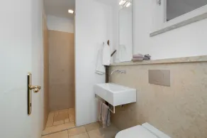 Apartment House 33 A in Sveta Marina - Image 5