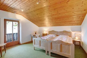 Ferienwohnung \"Pischlhof Apt Lärche\" mit Bergblick, Balkon und Gemeinschaftsgarten - Image 5