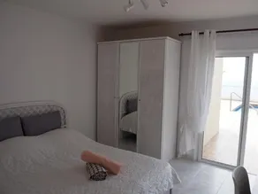 Vacation Home \"Hibiscus\" with Sea View, Pool & Wi-Fi - Image 4