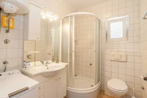 Ema - Cozy Pet-friendly Suite for Two with Parking - Image 2
