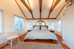 Private Oceanfront 3BR Cottage - Image 3