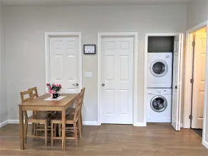 Cozy two bedroom in quiet neighborhood - Image 5