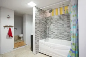 Big Cozy House - Image 5