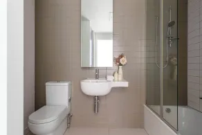 Chic Apartment by Southern Cross FREE Parking - Image 3