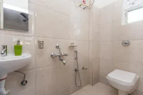 Serviced Apartments Mistyblue 5 - Image 2