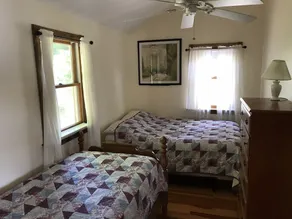 Private Lake Front Cottage - Image 4