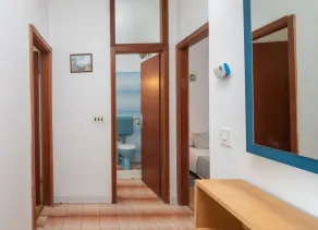A2 apt Near Beach w Patio, Parking and Grill - Image 2