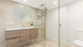 Noosa Quarterdeck Waterfront Apartment - Image 3
