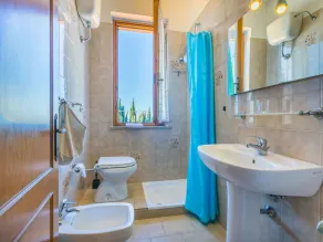 Bellissimo appartamento in villa per 4 ospiti con WIFI, piscina, TV, terrazza e animali ammessi - Image 2