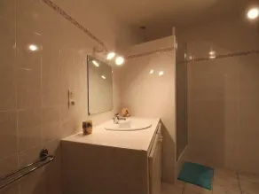 Charming Rural Retreat: 3 BR, En-Suite WCs, Terraces, BBQ, Baby Gear, Near Medieval Villages - Image 4