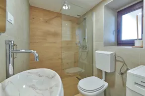 Holiday home Orihi * 2000 m2 fenced garden, covered terrace, BBQ - Image 3