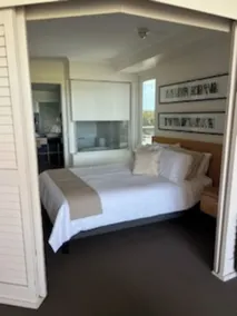 1 bedroom Resort Apartment 5 minutes from Golden Beach - Image 4