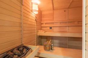 Apartment in a top location with sauna and roof lounge for families and active vacationers - Image 4