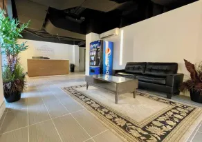 A historic 700 square foot Atrium loft in the heart of the Old Market - Image 3