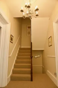 Elegant coastal townhouse located in the heart of  the 'Victoria-Town' area of Deal sleeping 10 - Image 2
