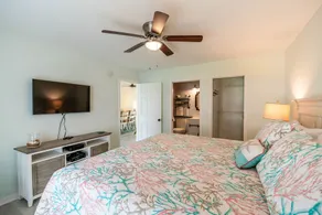 Coastal Getaway! Heated Pool, Private Patio, Fenced Yard, 5 miles to Beach! - Image 5