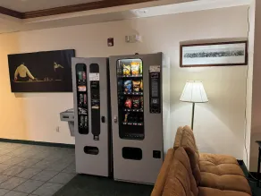 Highland Inn Peculiar - Image 2