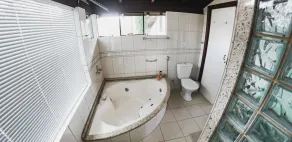 House or studio on the beachfront in Guarda do Embaú, SC - Image 5
