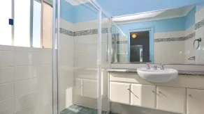 Aquarius Apartment 7 - Image 3
