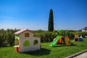 CASA PETRA&FRANCO: Deluxe 3bdr., Pool, Lake View, Centrally Located, 6-8 people - Image 2