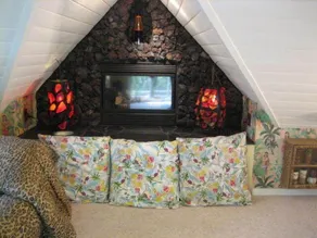 Polynesian Paradise in Pasadena - Image 2