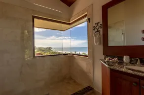 Luxury Home, Amazing Ocean Views! Front Row, Walk to the Beach! Sleeps up to 16 - Image 2