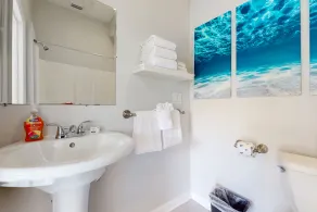 Ocean view 'Atlantic dream' w/pool & spa, wraparound balcony, steps to beach - Image 3