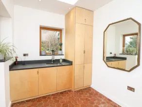 WOTTONSBURY, pet friendly, character holiday cottage in Ilsington - Image 5